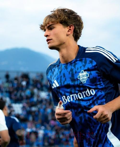 罗马诺:皇马关注尼科-帕斯表现 转会协议含回购条款